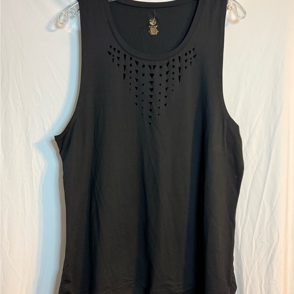 GAIAM Tops - GAIAM Women’s XL Black Tank Top with Laser Cutout Design | Gaiam Lena Tank Top